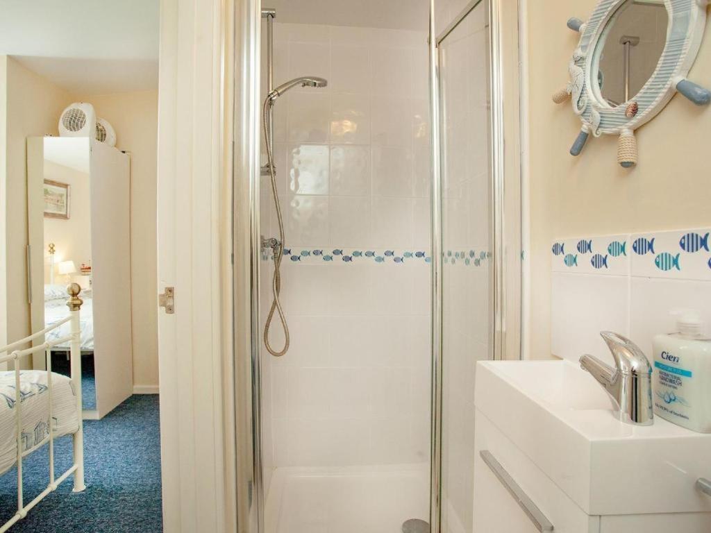 Sunnydaze-Detached Chalet With 2 Bedrooms And 2 Bathrooms And Private Parking Outside Door ดาร์ตมัธ ภายนอก รูปภาพ